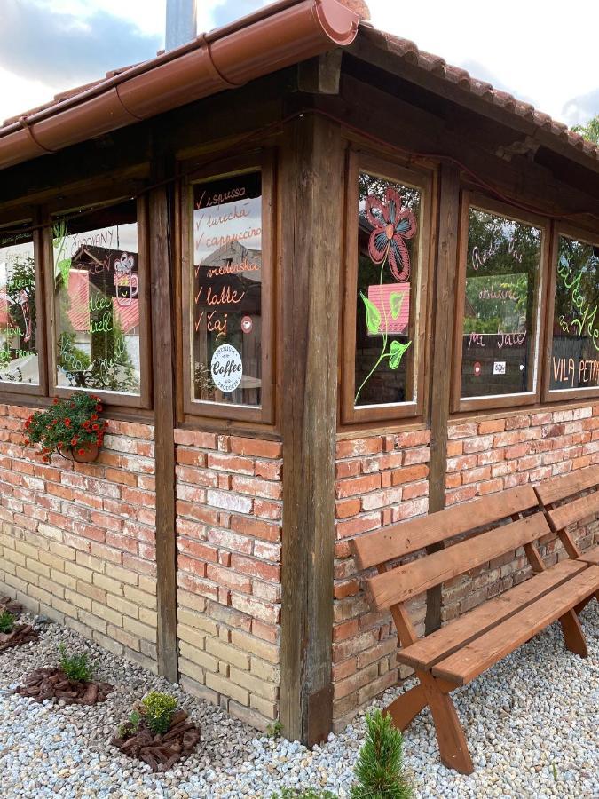 Penzión Vila Petra Bed&Breakfast Veľký Slavkov Exterior foto